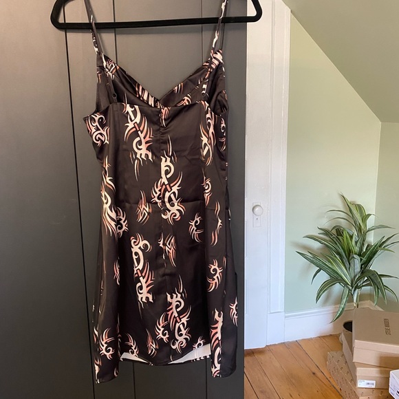 UO Print Slip Dress - Picture 5 of 9